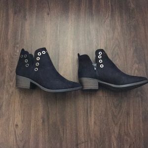 Black boots